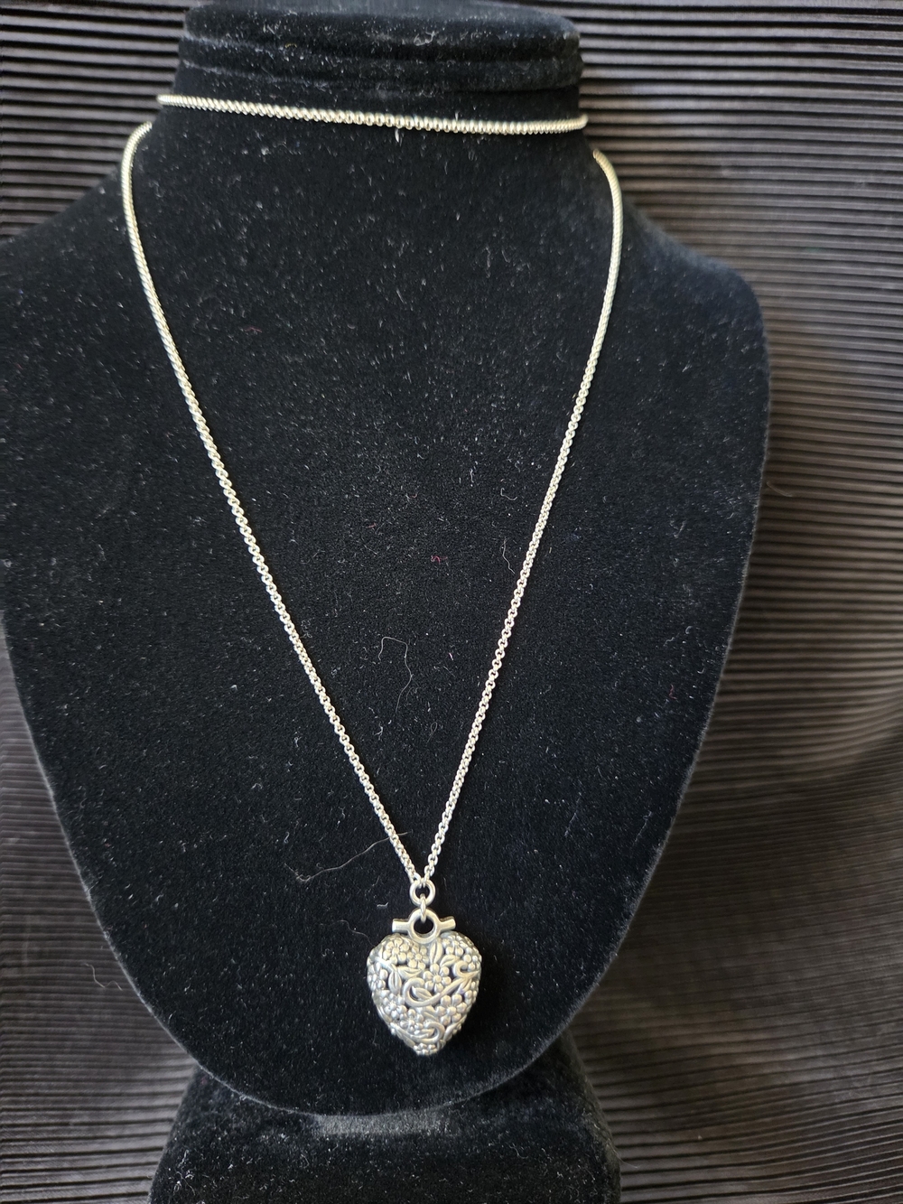 Puffy 'Persona' 925 Silver Filigree Heart Pendant Necklace - Women Jewelry 30"